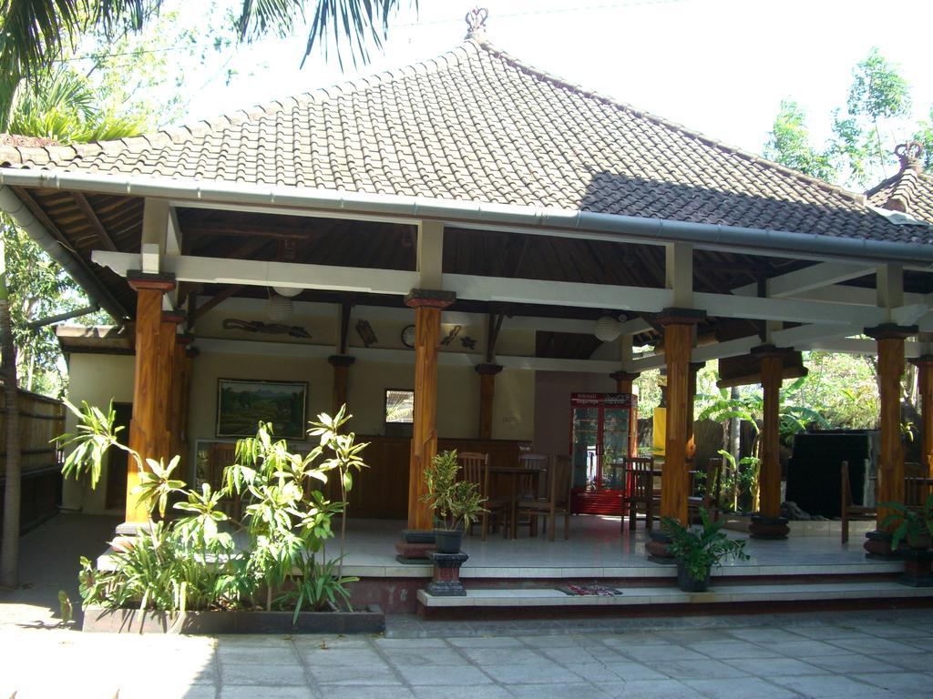 Matahari Tulamben Pensión Exterior foto