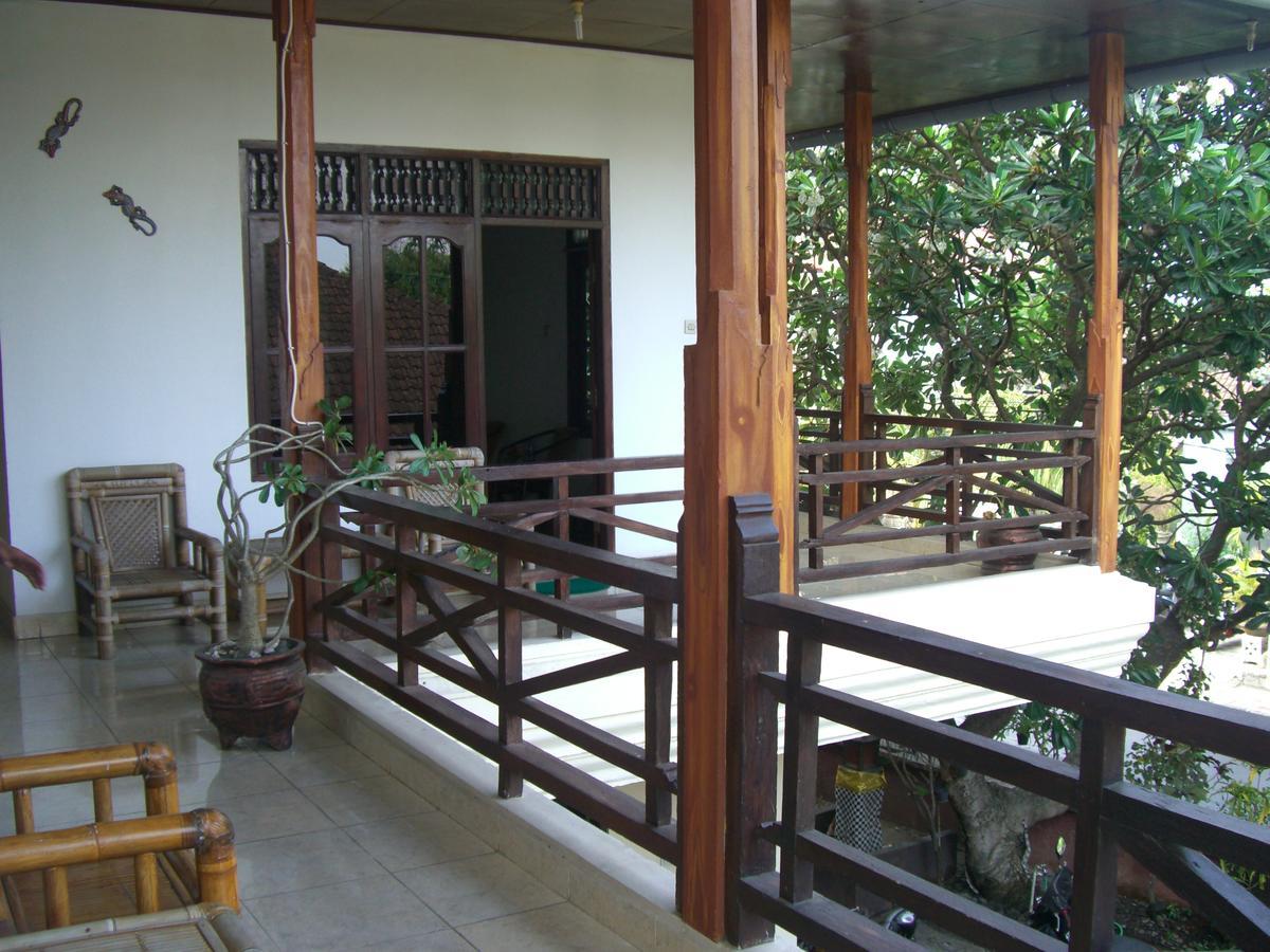 Matahari Tulamben Pensión Exterior foto